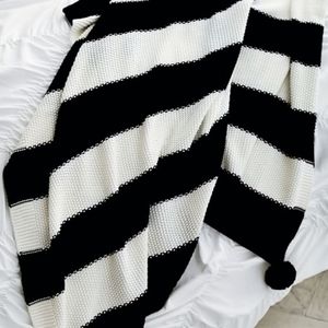 Circus stripe Throw (*Brand New) Not Opened